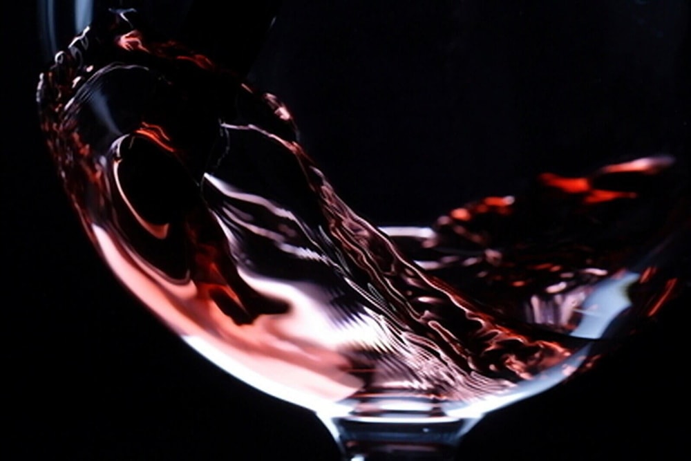 aaa_glasswine_1.jpg