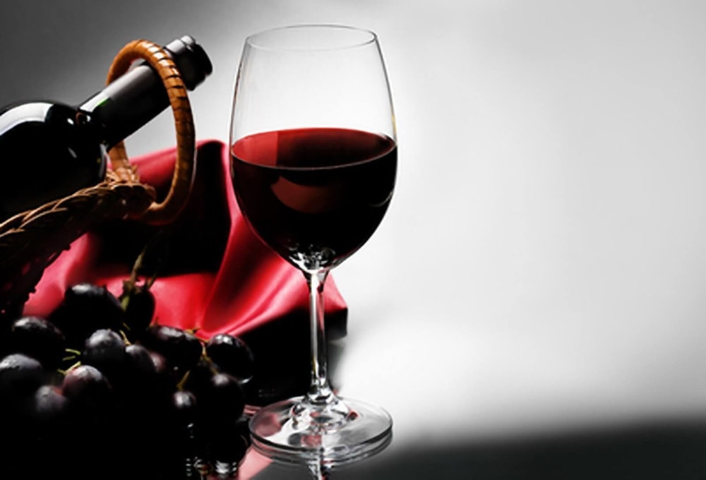 aaa_glasswine_2.jpg
